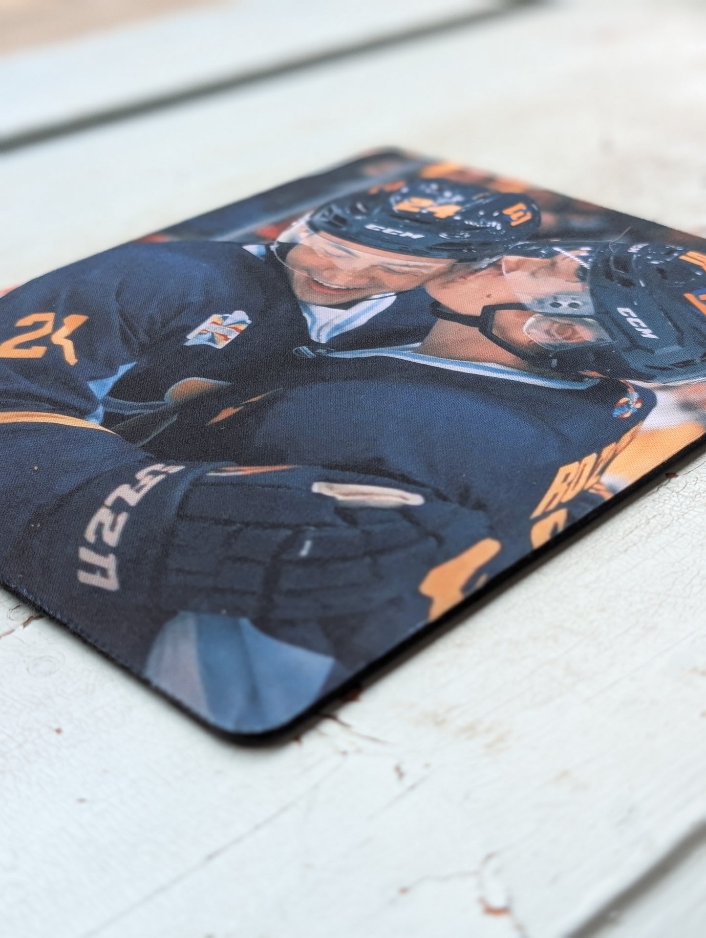 Hockey Romance Kiss Mouse Pad – Smooth Non-Slip Desk Mouse Pad (8.5 x 7.1 in)