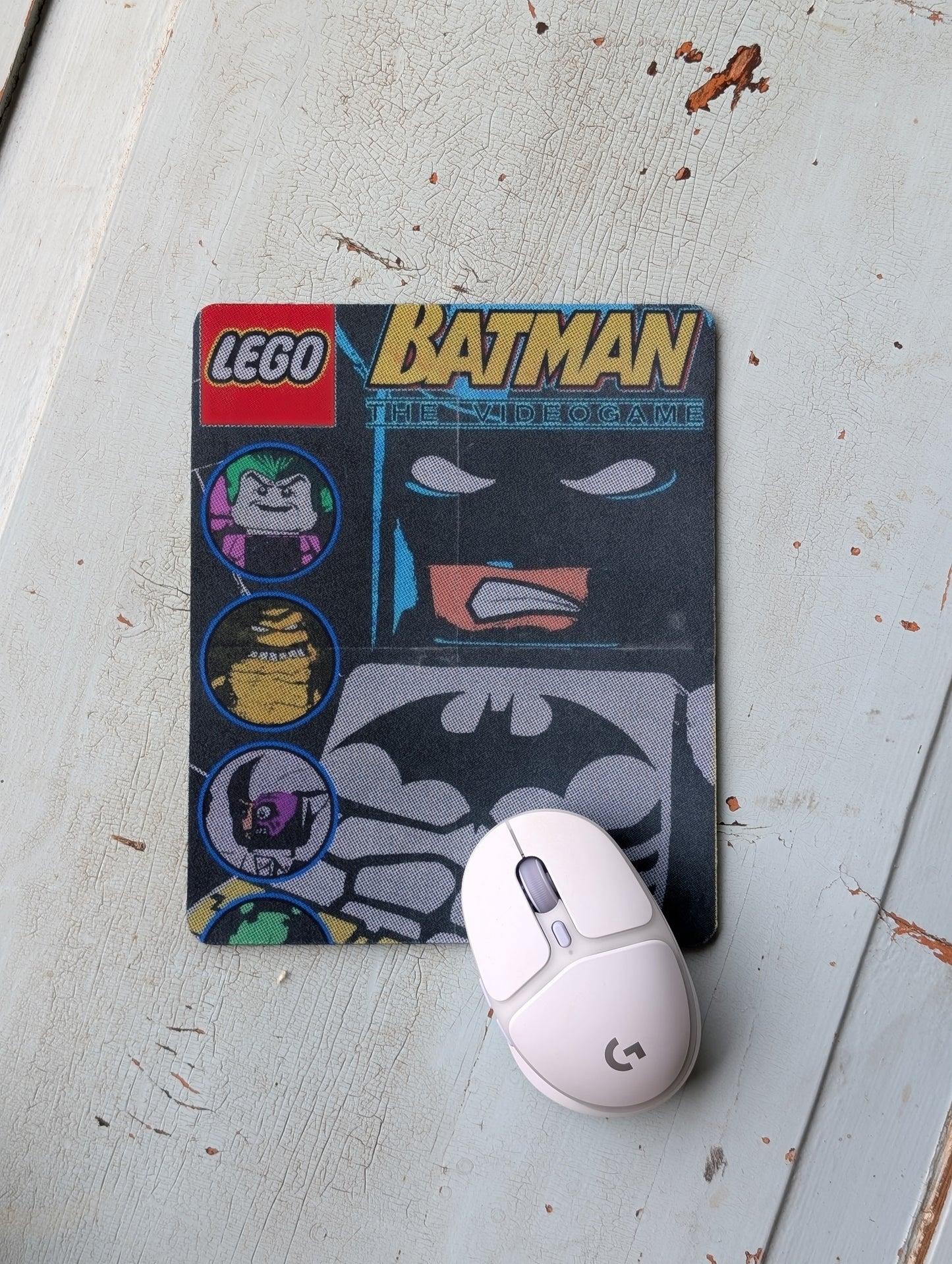 Dark Knight Mouse Pad – Smooth Non-Slip Desk Mouse Pad (8.5 x 7.1 in)