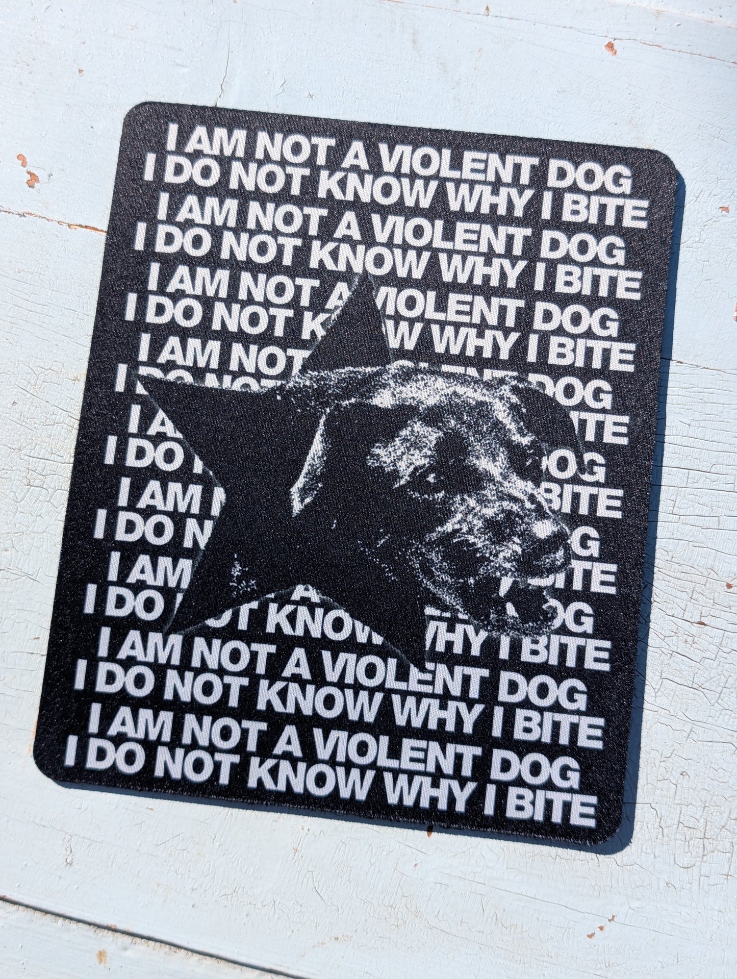 Violent Dog Grunge Mouse Pad – Smooth Non-Slip Desk Mouse Pad (8.5 x 7.1 in)